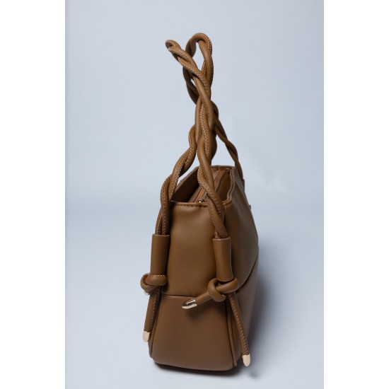 Сумка коричнева із плетеною ручкою,універсальний варіант